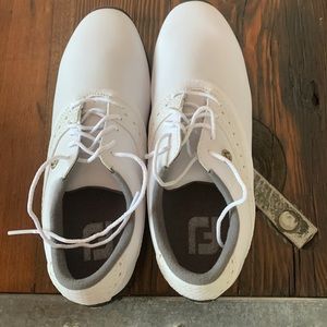 Foot Joy golf shoes size 7 never worn